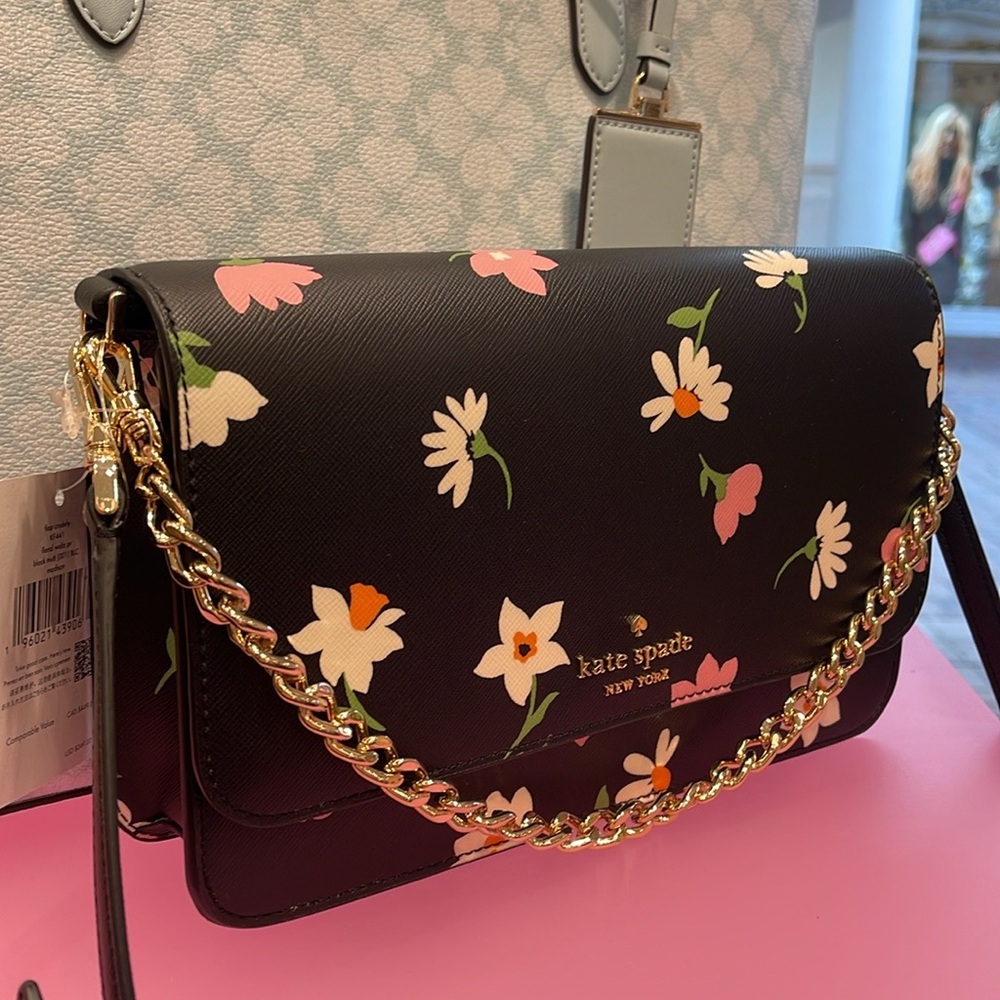 Kate Spade Madison Floral Waltz Flap Convertible Crossbody
Black Multi
NWT - Picture 15 of 16